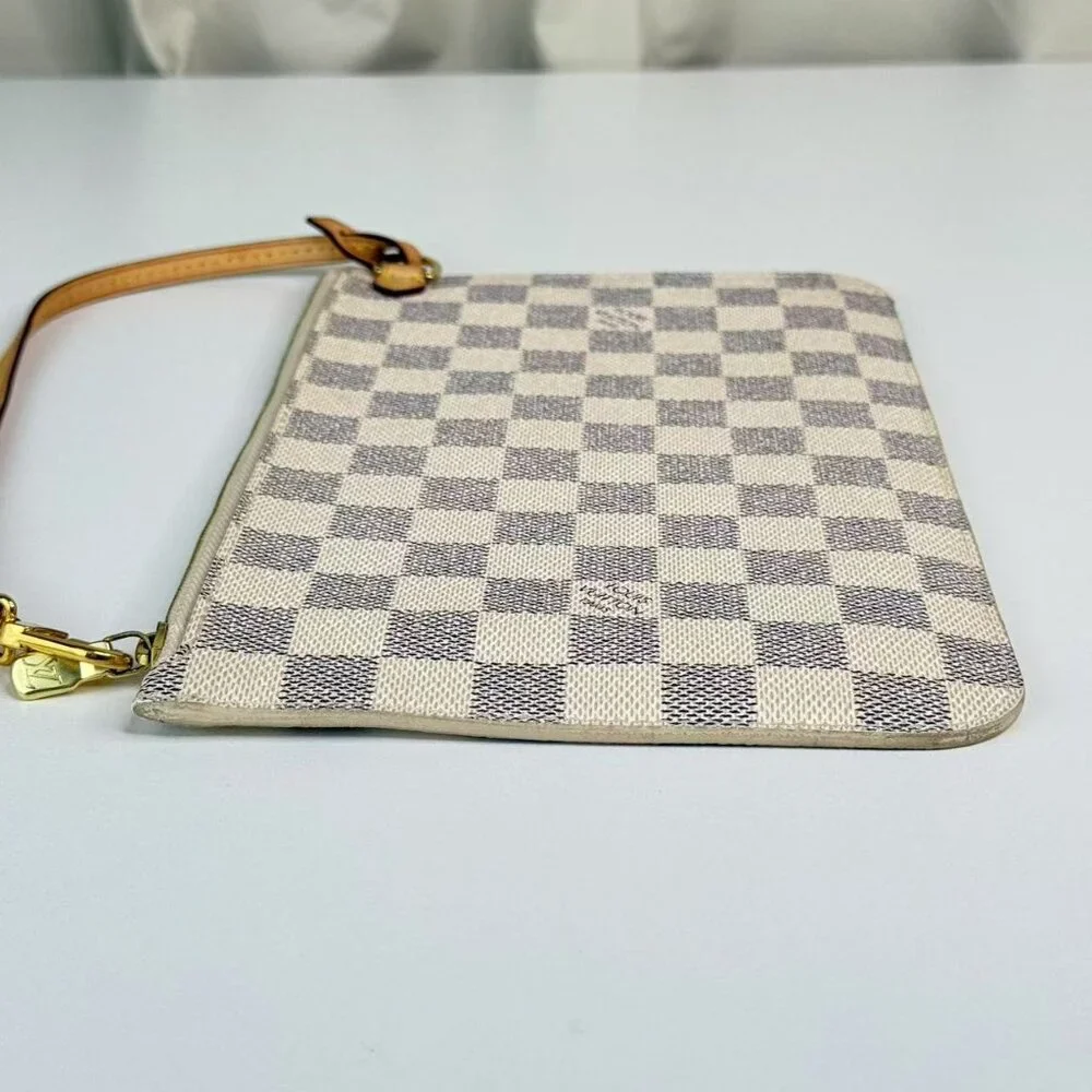 Louis Vuitton Clutch Damier Azur